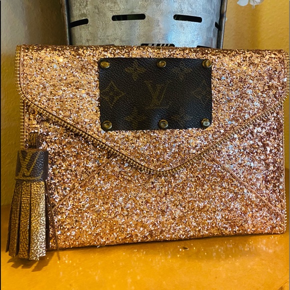 rose gold glitter clutch